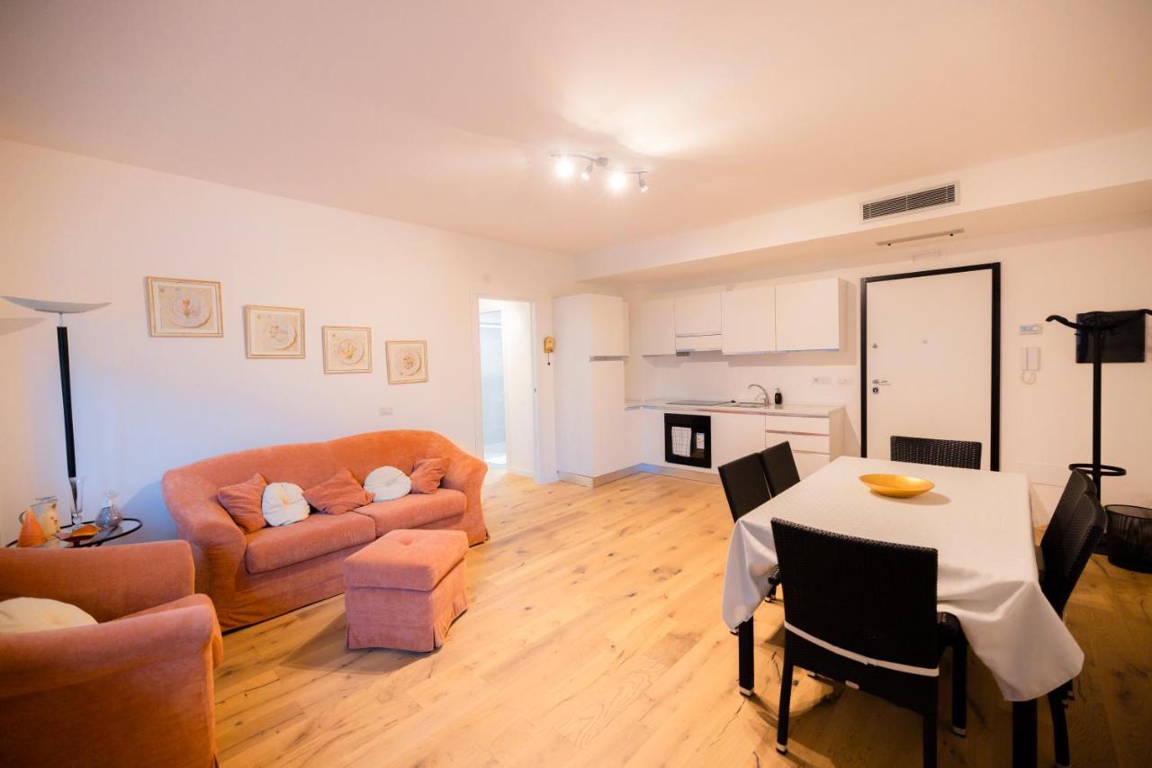 Apartamento Nuovissimo Bilocale In Zona Navigli/romolo *