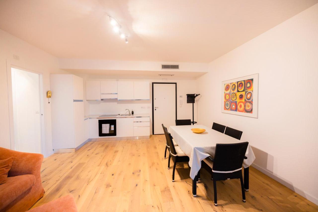 Apartamento Nuovissimo Bilocale In Zona Navigli/romolo