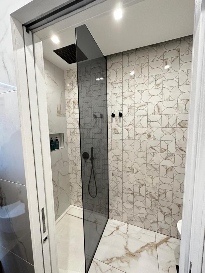 Bilocale Luxury A 50 Mt Dalla Stazione Di Apartment Milan