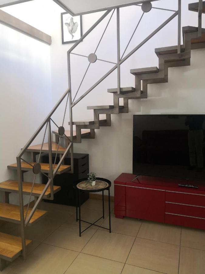Apartamento Loft Ristrutturato Vicino M4 Argonne - San Benigno