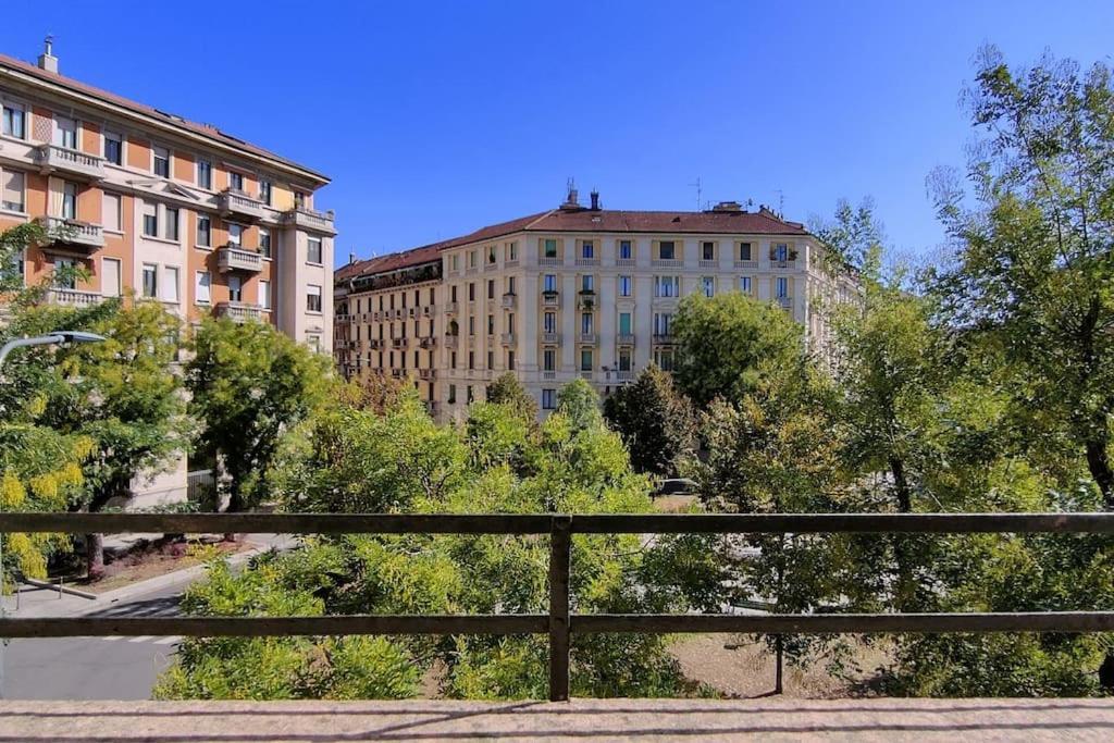 Apartment Caseospitali - Angolo Bernini Trilocale Luminoso
