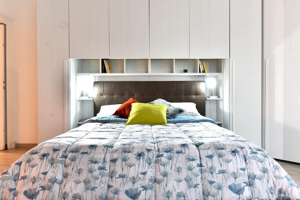 Apartment Caseospitali - Angolo Bernini Trilocale Luminoso Milan