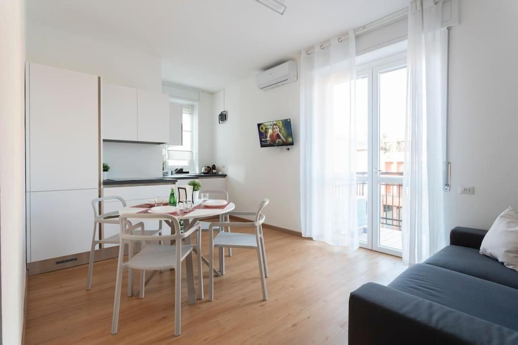 Appartamento Modern House Dergano A 150 Metri Metro Milano