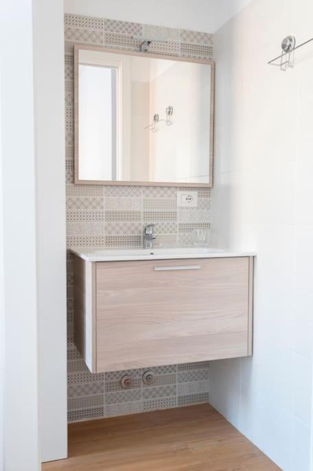 Modern House Dergano A 150 Metri Metro Milano