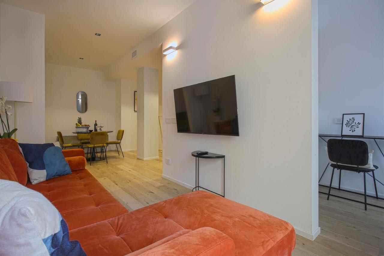 Lux Apartment-hosted By Sweetstay Apartment Milan