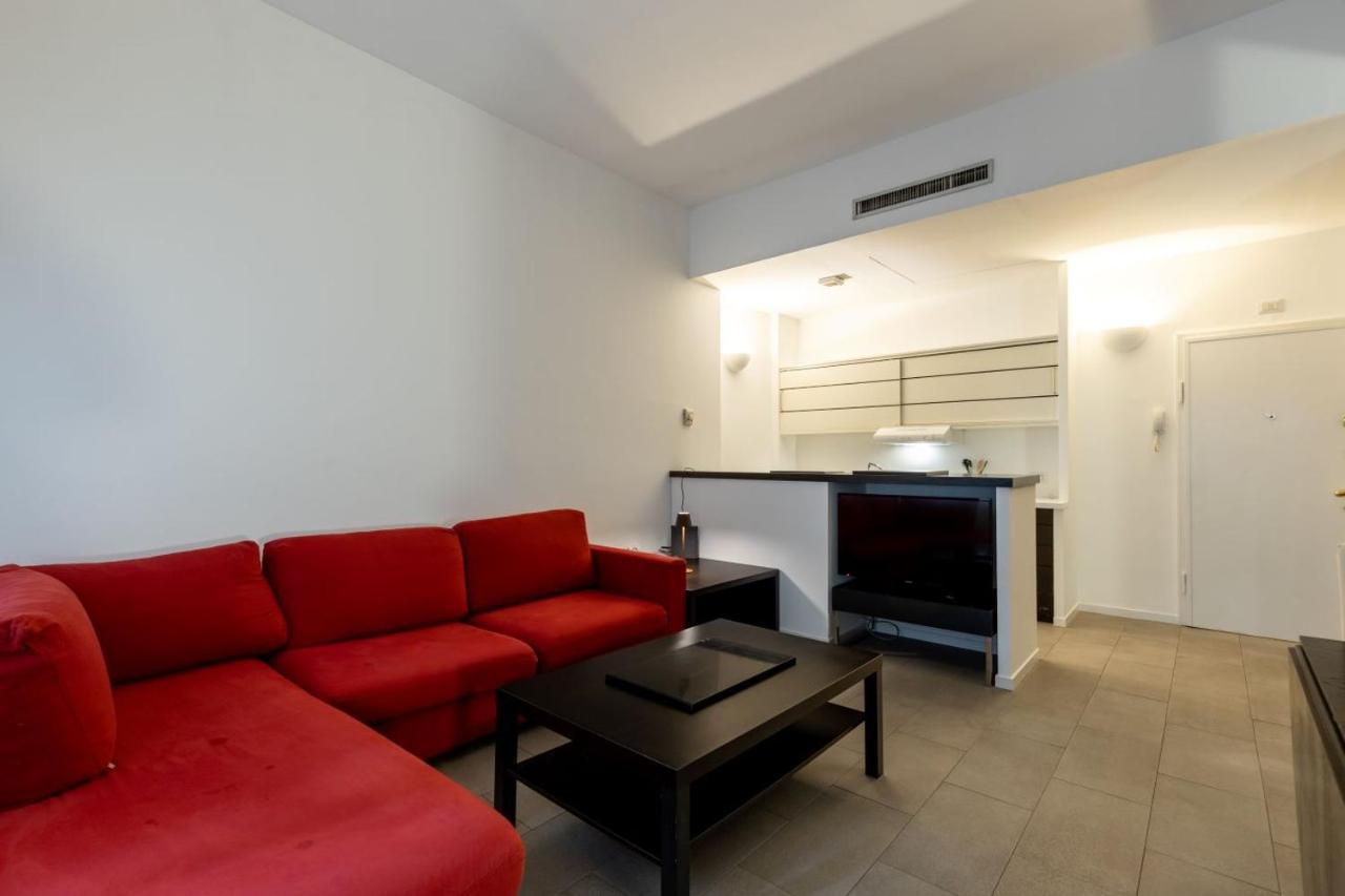 Apartment In Brera-fatebenefratelli-porta Nuova-milano