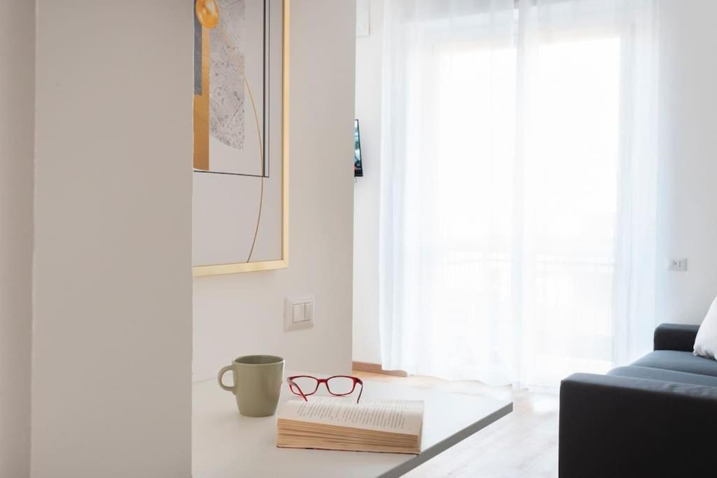 Modern House Dergano A 150 Metri Metro Appartamento