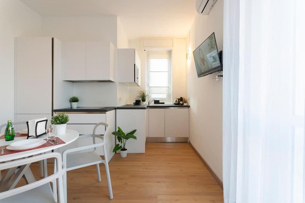 Modern House Dergano A 150 Metri Metro Appartamento *