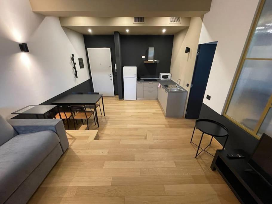 Capital Station - Moka Apartment *