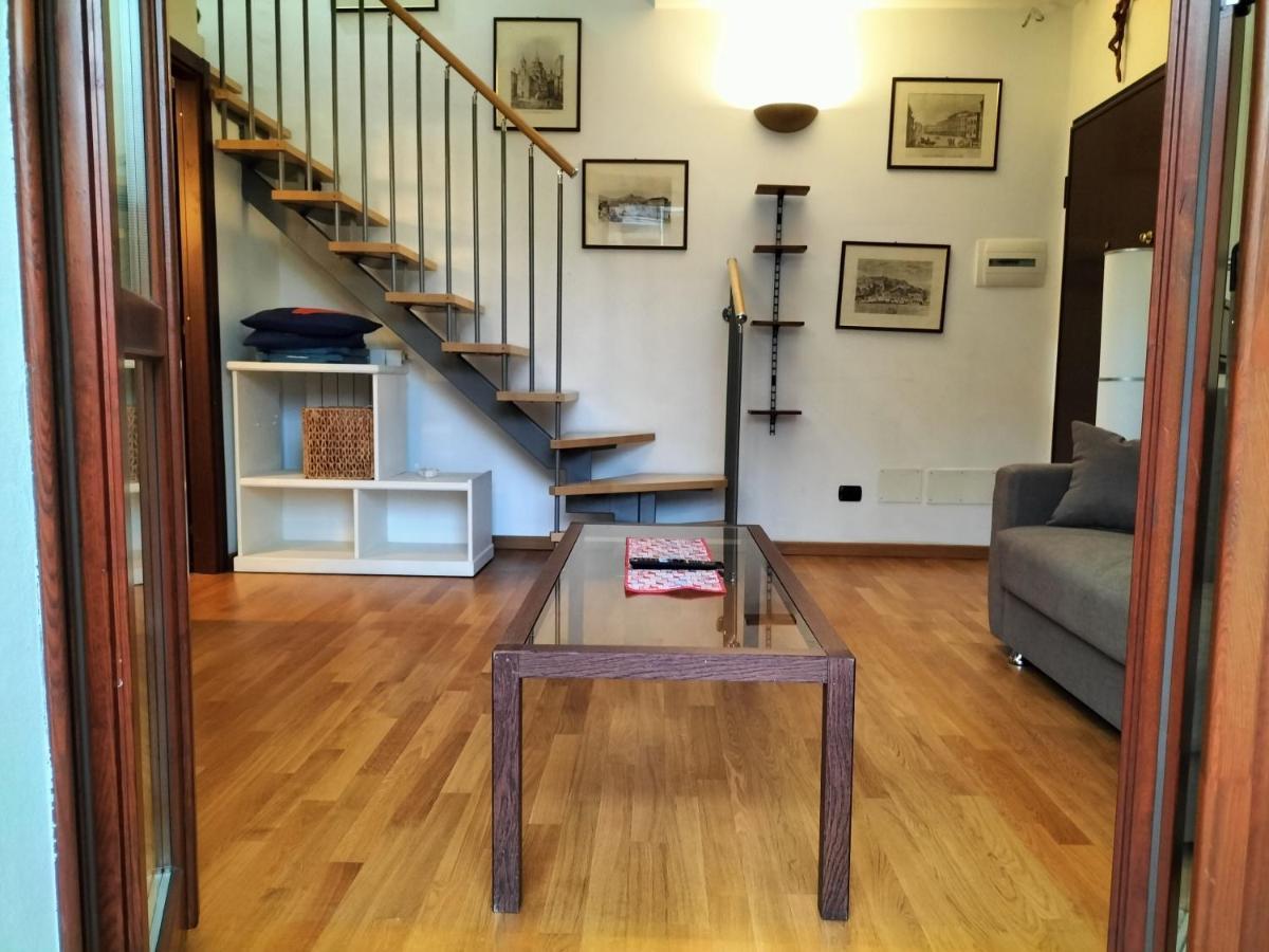 Casa Atene * Milan