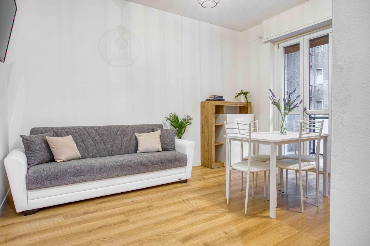 Joivy Warm And Inviting Flat With Balcony Milan