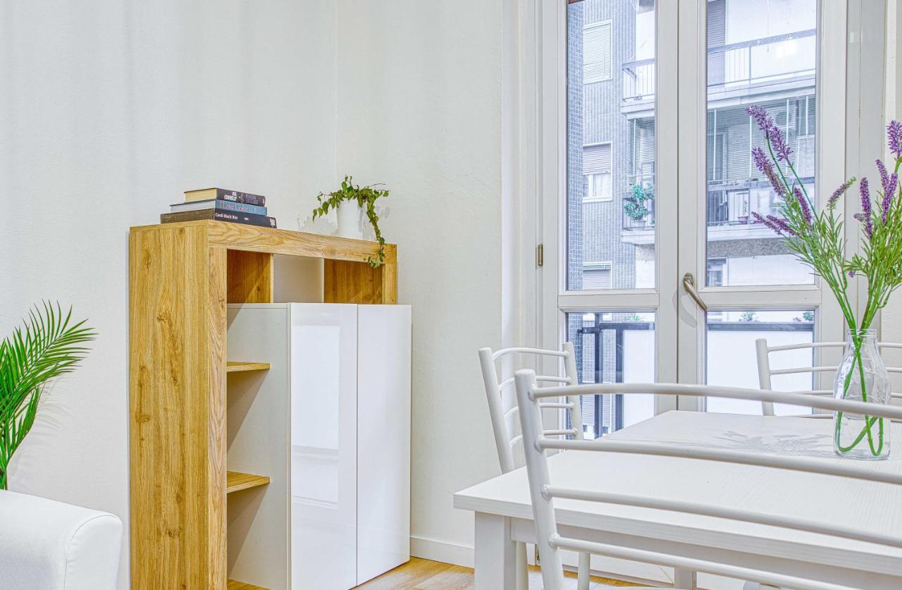 Apartment Joivy Warm And Inviting Flat With Balcony