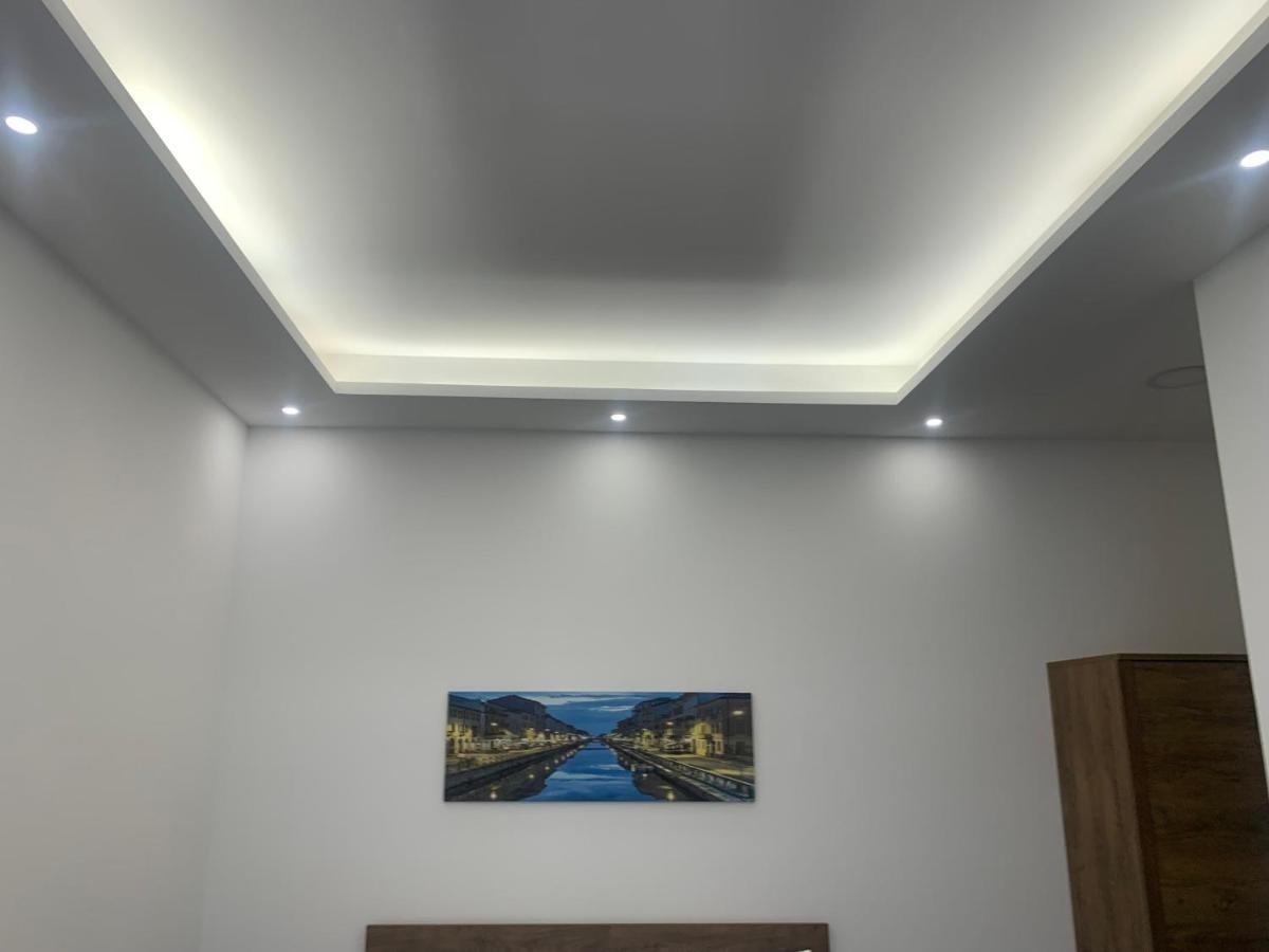Apartment Ripa150 - Smart - Prada Bocconi Ieo Ied Forum Assago Navigli Duomo15min Milan
