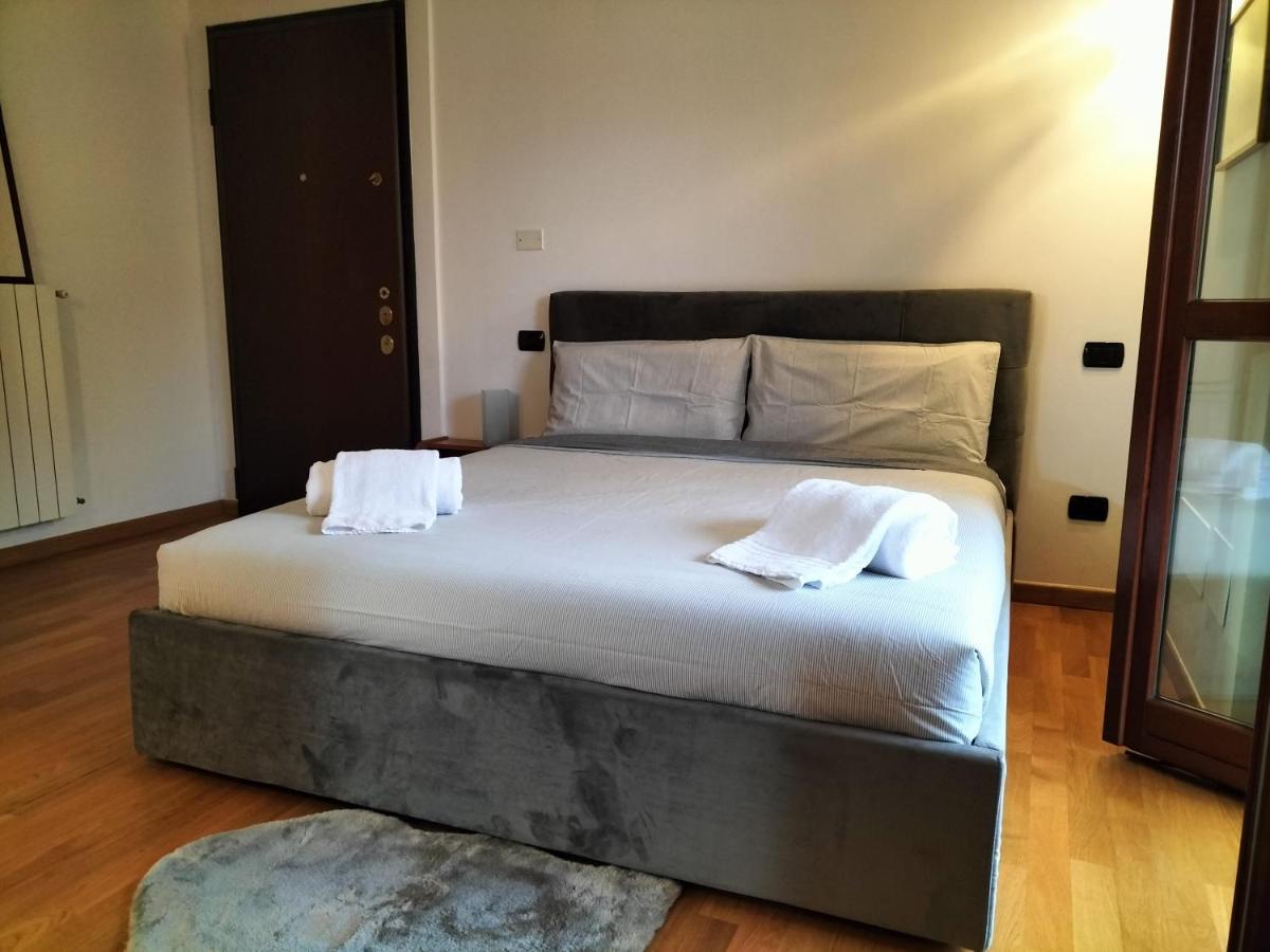 Apartment Casa Atene Milan