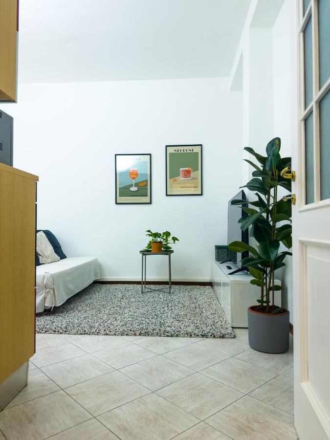 Litta's Flat In Affori - 3 Mins Walk From Mm3 Milan