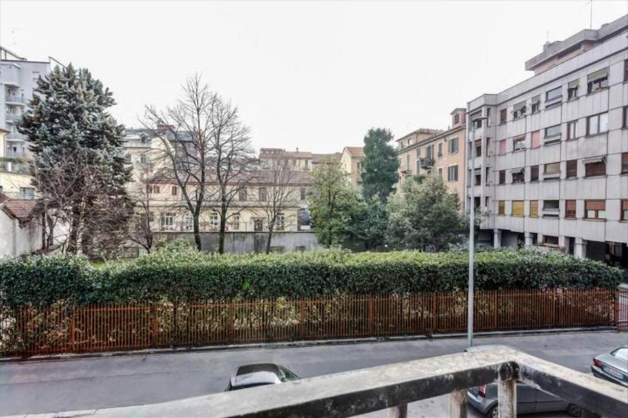Apartamento Porta Romana Comfortable Flat Con Balcone Milão