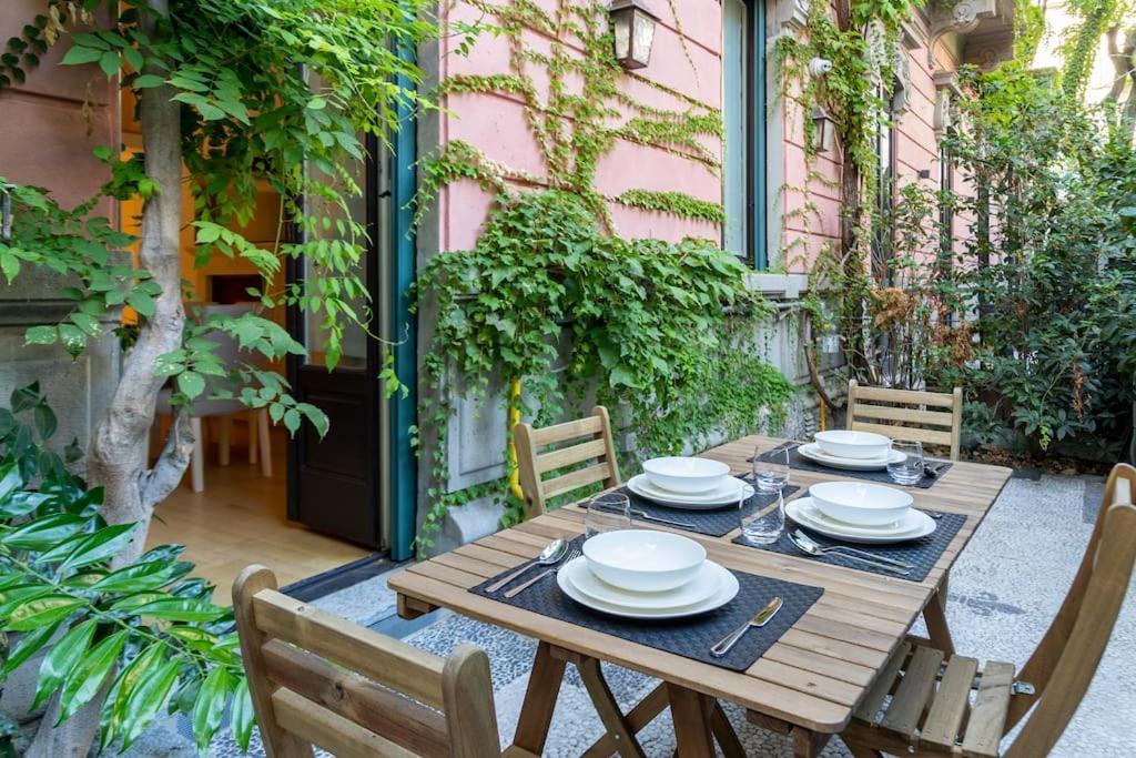 Apartment Loft Lusso+giardino In Brera/montenapoleone/duomo Milan