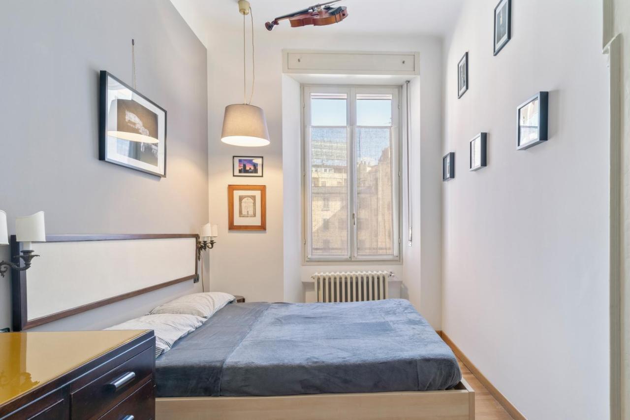 Joivy Warm Flat For 2 In Isola, 10 Min To Centre
