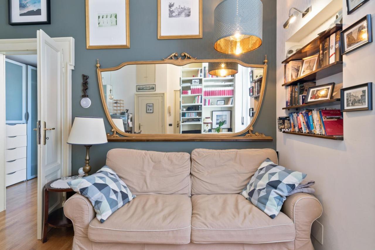 Joivy Warm Flat For 2 In Isola, 10 Min To Centre Apartment