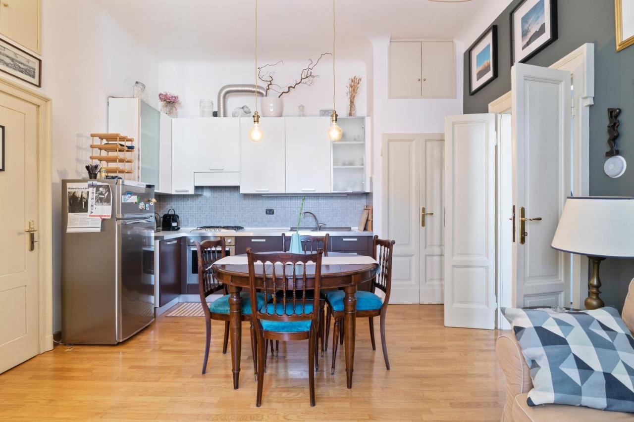 Joivy Warm Flat For 2 In Isola, 10 Min To Centre *
