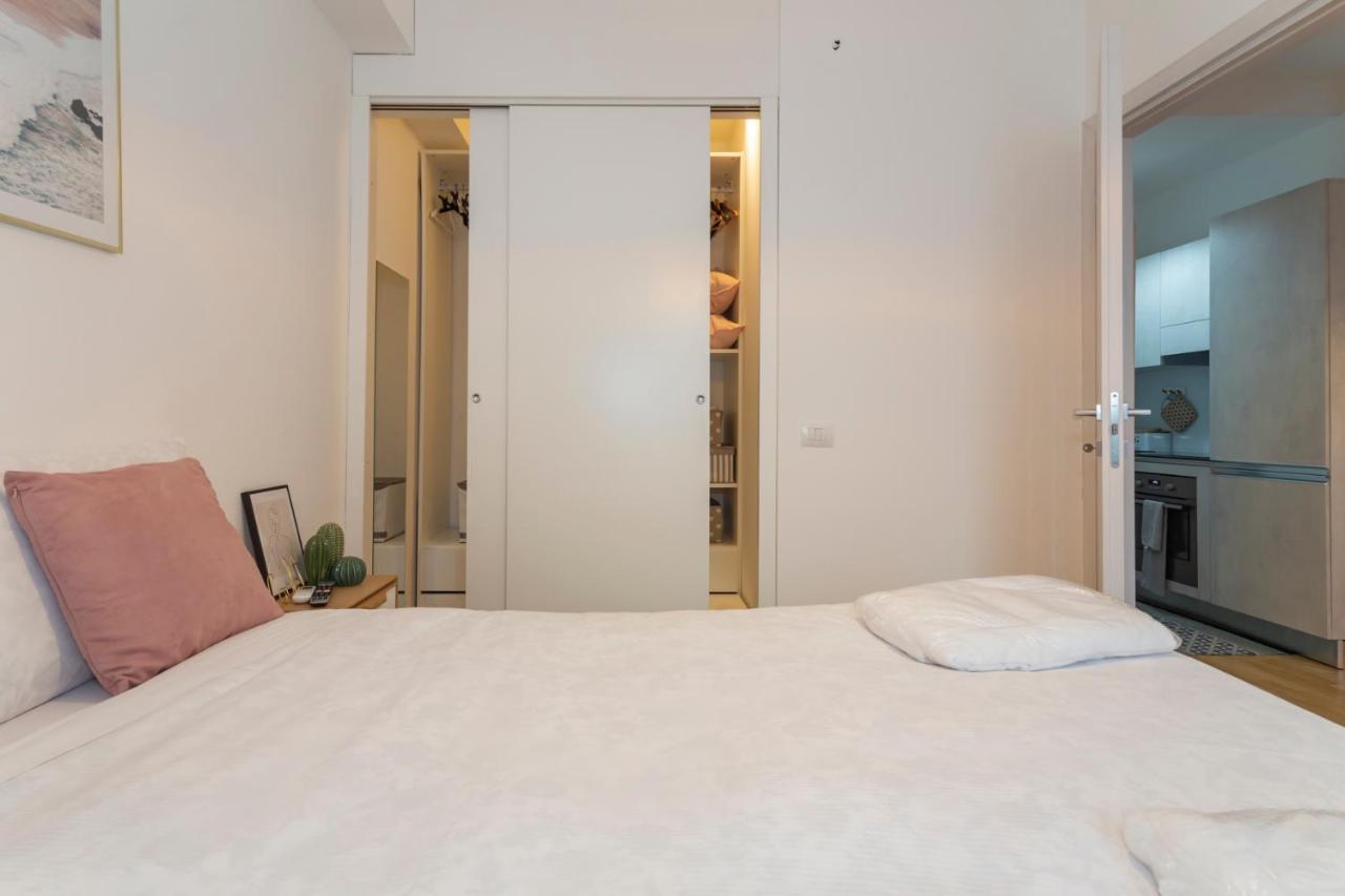 Apartment Comodo Vicino A Stazione Centrale - Brianza Master Guest *