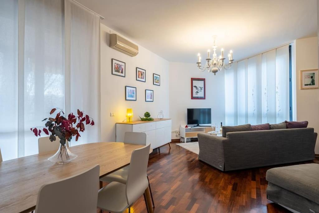 Duomo-portaromanaxxl Terrace & Free Parking * Milan