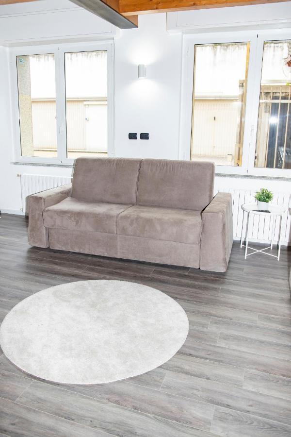 Easy - And Navigli 2* Milan