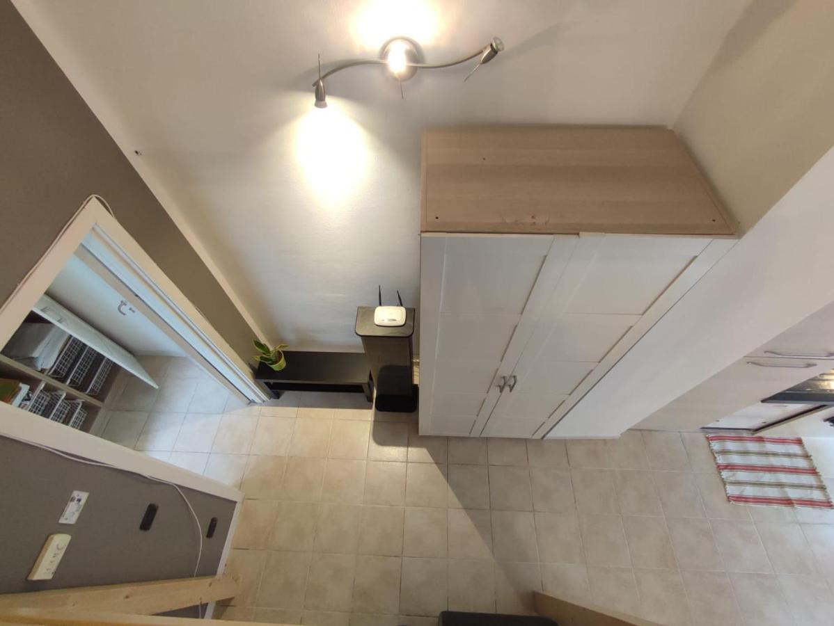 Apartment Feel Like In *