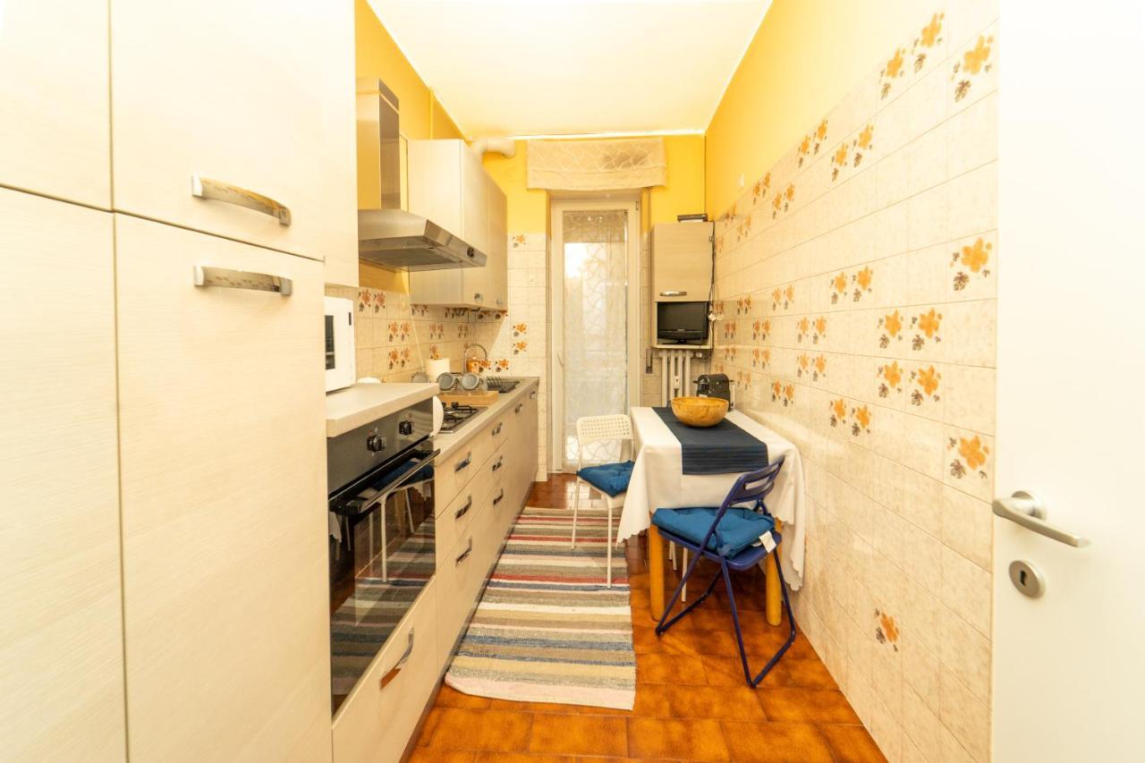 Apartment Trilocale Con Parcheggio Privato Milan