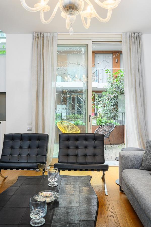Business & Luxury - Monte16 * Milan