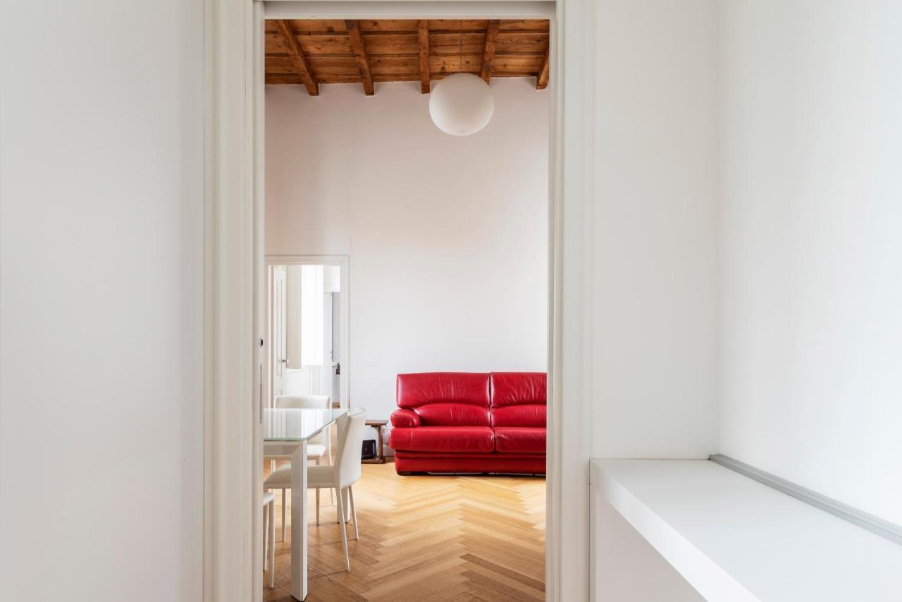 Fifty Eight Santo Stefano Apartment Milan