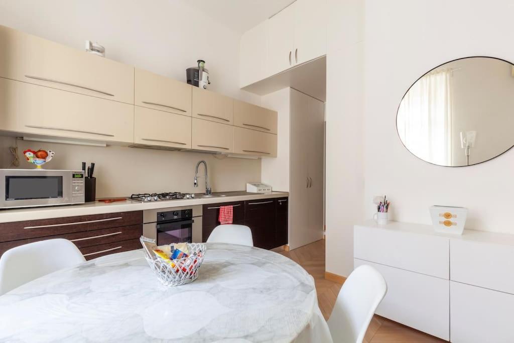 Lovely - Heart Of Apartamento