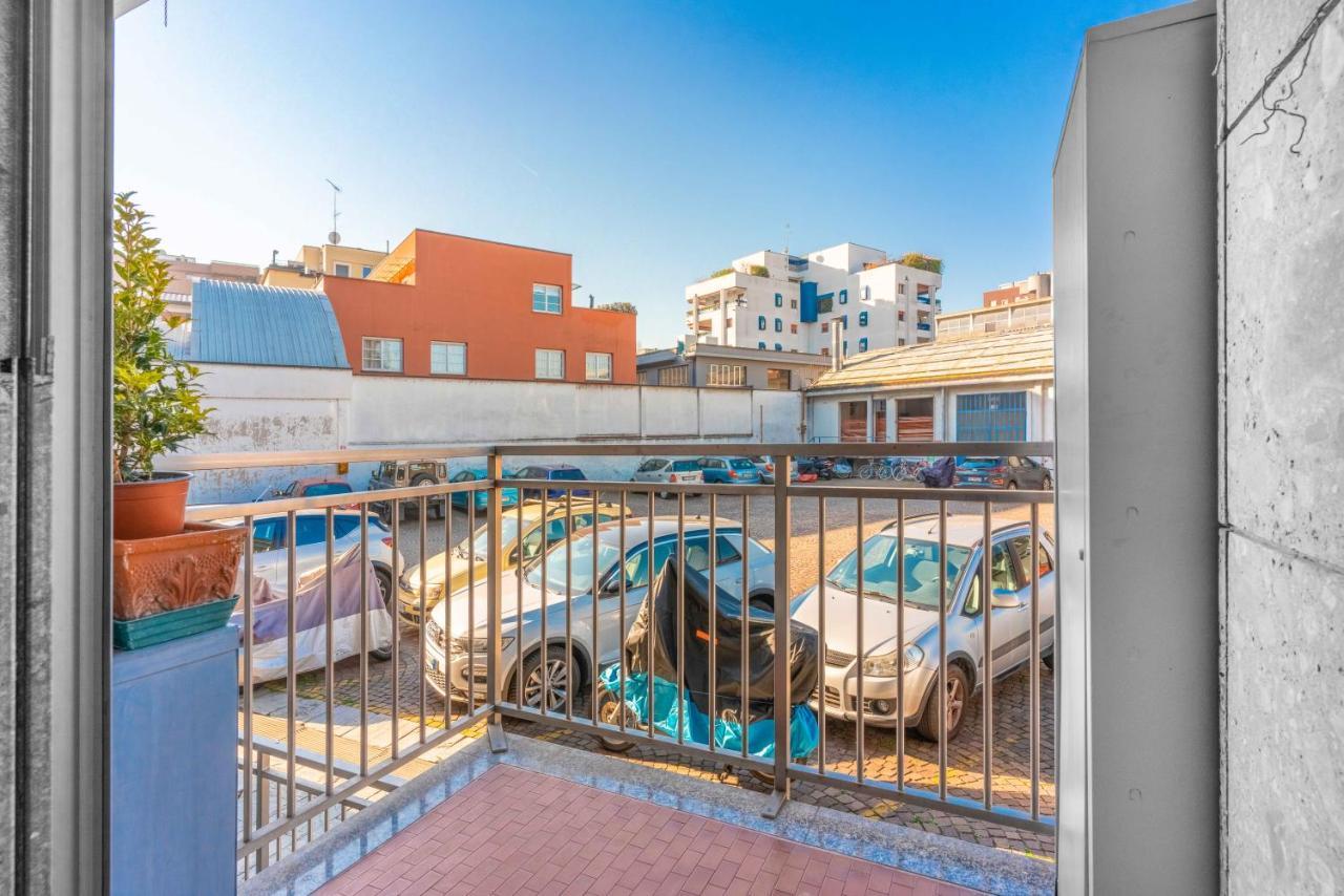 Apartment Zona Navigli - Smart House Con Tv 50 E Fast Wifi Milan