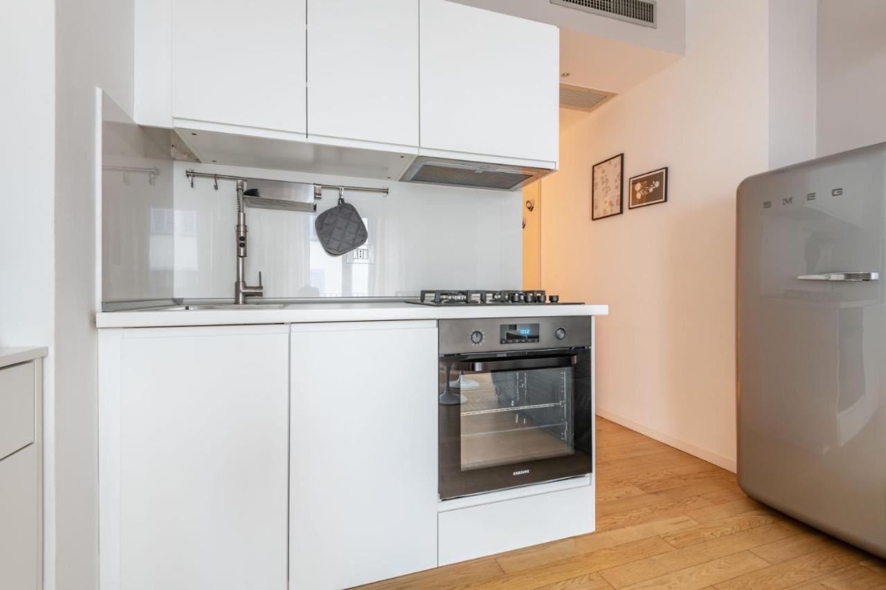 Easylife - Sofisticato Monolocale Con Terrazzino Nel Cuore Di Porta Venezia * Milan