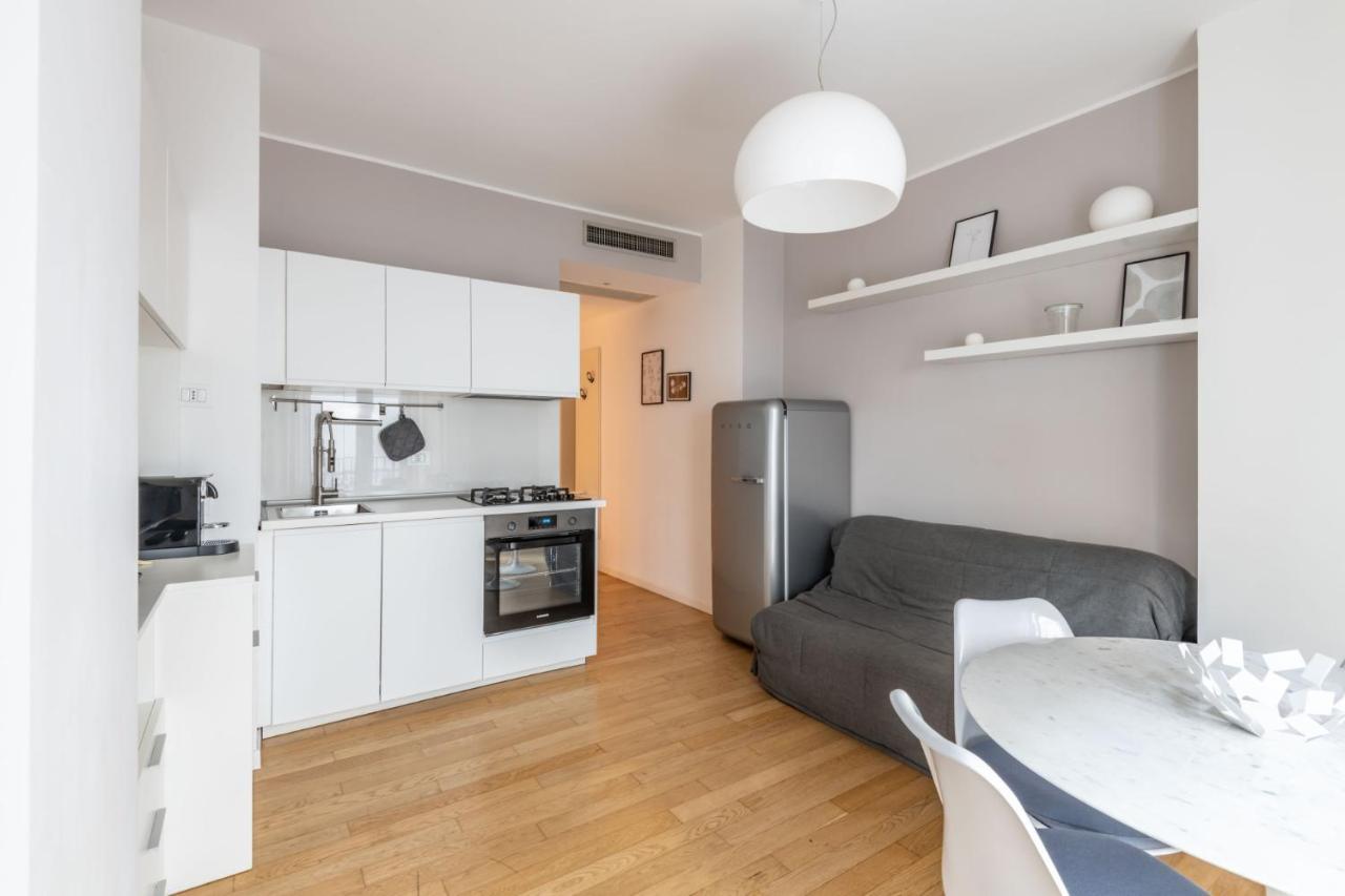 Easylife - Sofisticato Monolocale Con Terrazzino Nel Cuore Di Porta Venezia * Milan