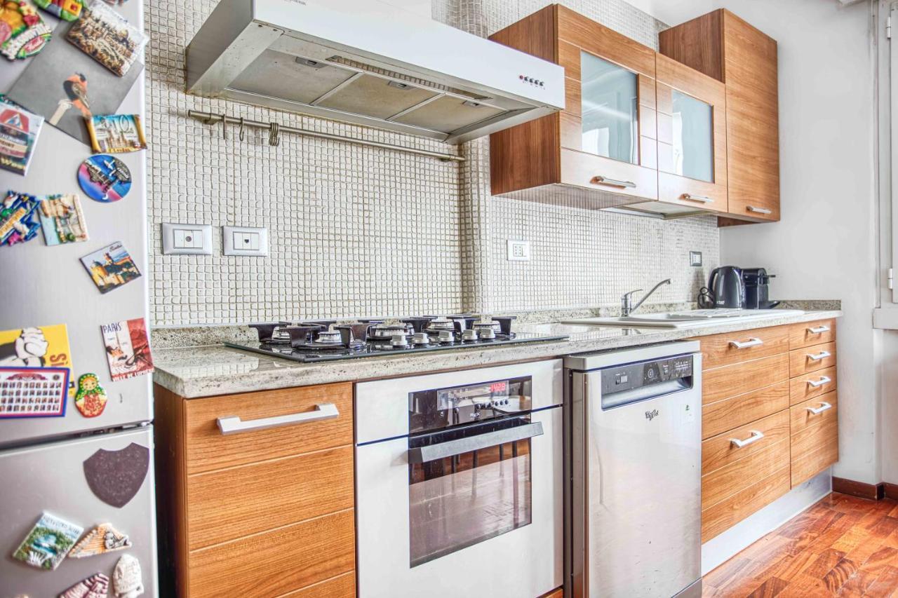Apartment Altido Lovely Flat With Balcony Milan