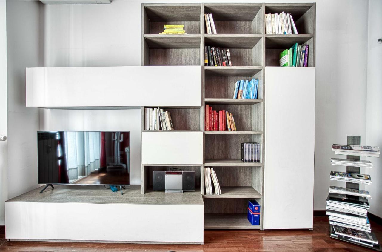 Altido Lovely Flat With Balcony Apartment Milan