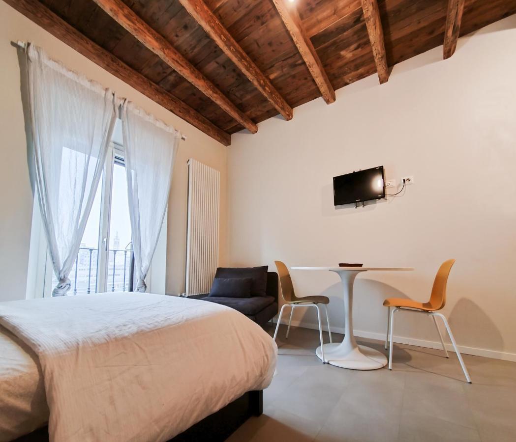 5mincorsocomo - Jolly - Typical Appartamento