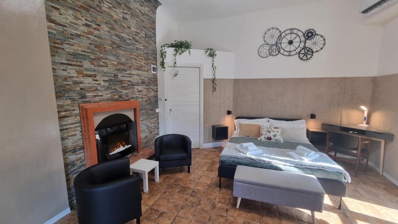 Casa Storica Piazza 5 Giornate Guest house *