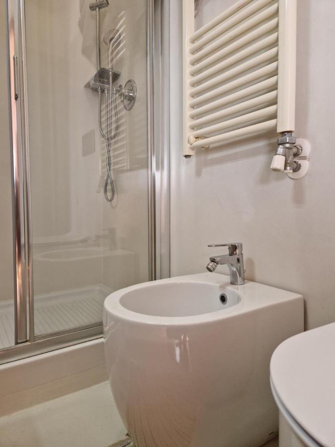 Modern Bright And Central Appartamento