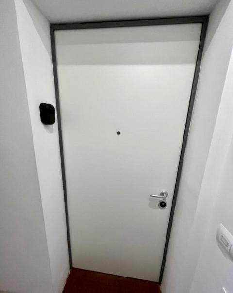 The Small White House In Milan
