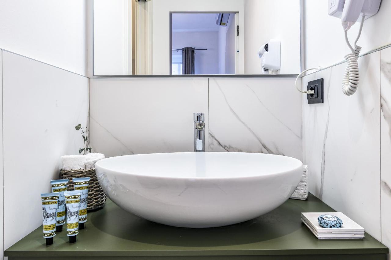 Beplace In San Babila Milan