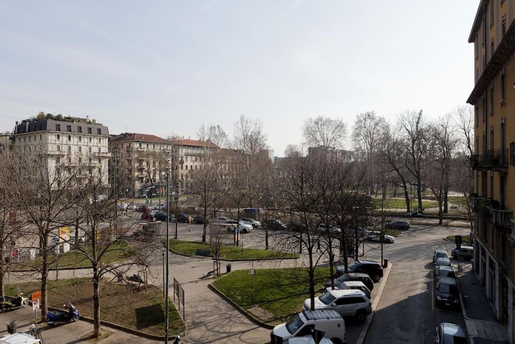 Lovely Flat With Park View Apartment Milan