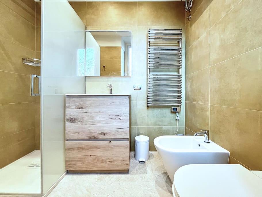 Lovely Flat With Park View *