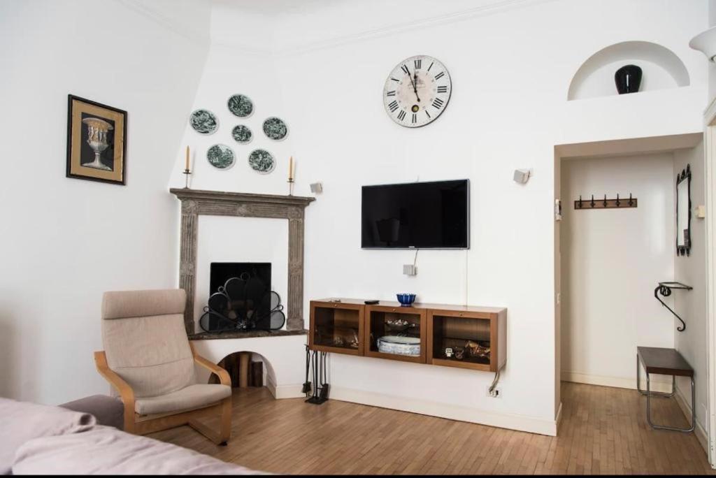 Appartamento Joivy Classic Flat Near Basilica Di Sant'ambrogio *
