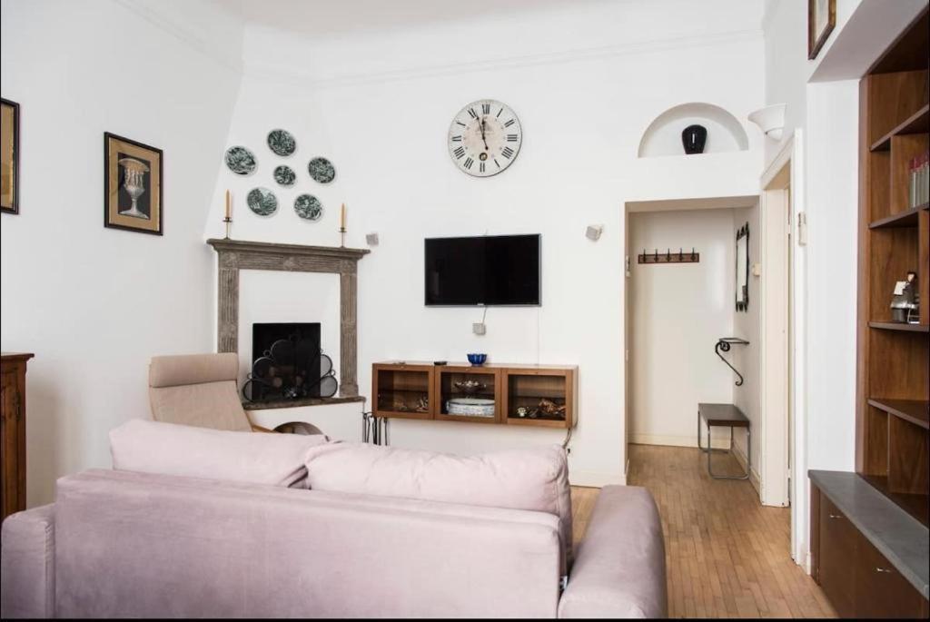 Joivy Classic Flat Near Basilica Di Sant'ambrogio * Milano