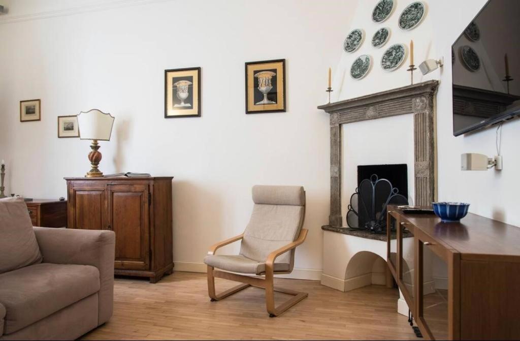 Joivy Classic Flat Near Basilica Di Sant'ambrogio * Milano