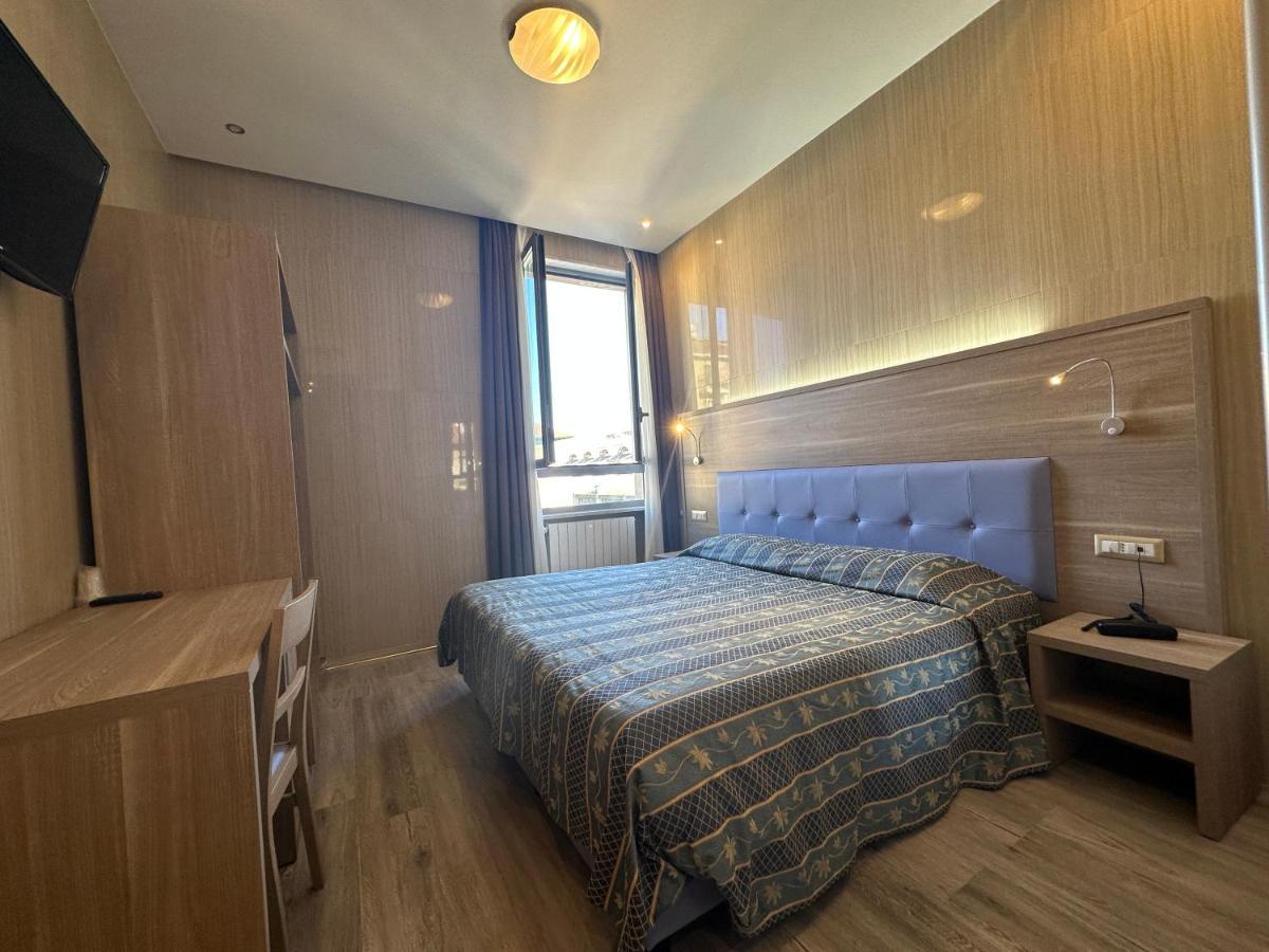 Midway 3* Milan