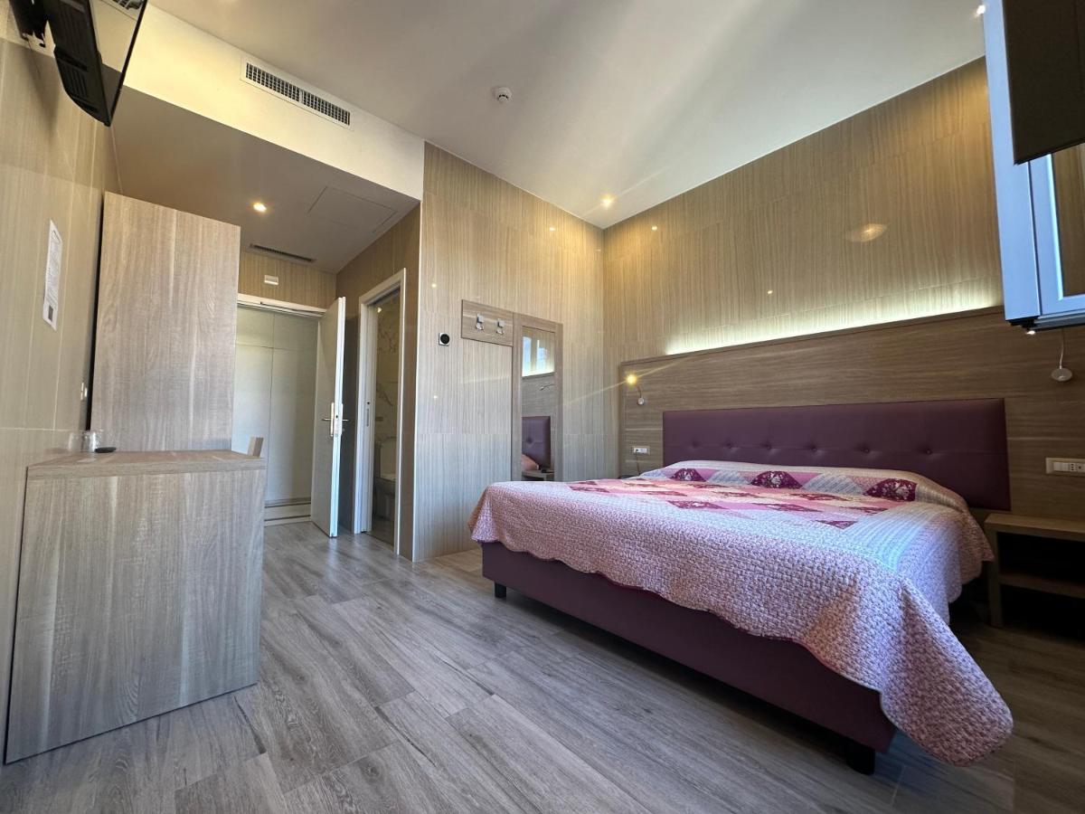 Midway Hotel Milan