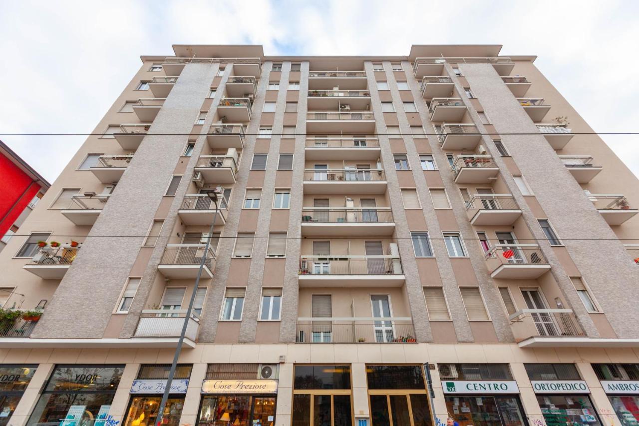 Apartment Darsena Navigli Apt - 800 M Far From P.ta Genova M2 Milan